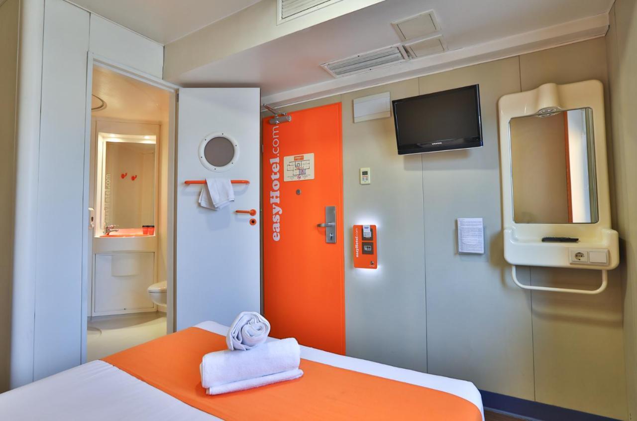 Easyhotel Sofia Esterno foto